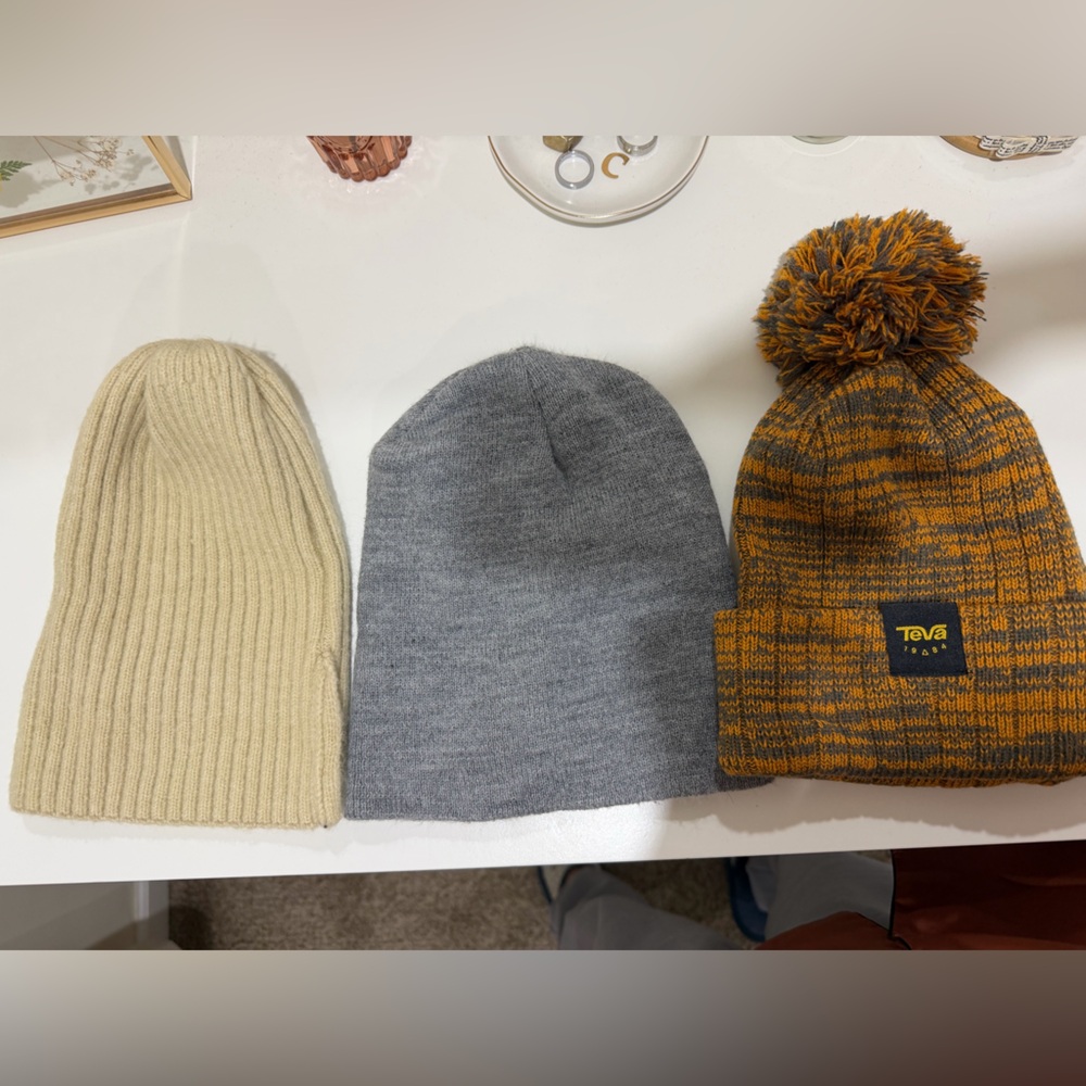 Beanies - image 1